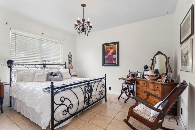 25900 SW 182nd Avenue, Homestead, FL 33031