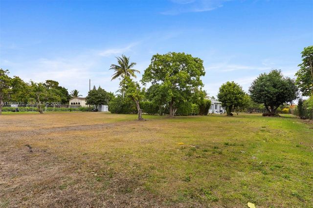 25900 SW 182nd Avenue, Homestead, FL 33031