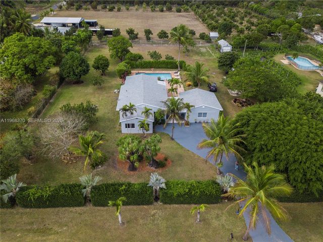 25900 SW 182nd Avenue, Homestead, FL 33031