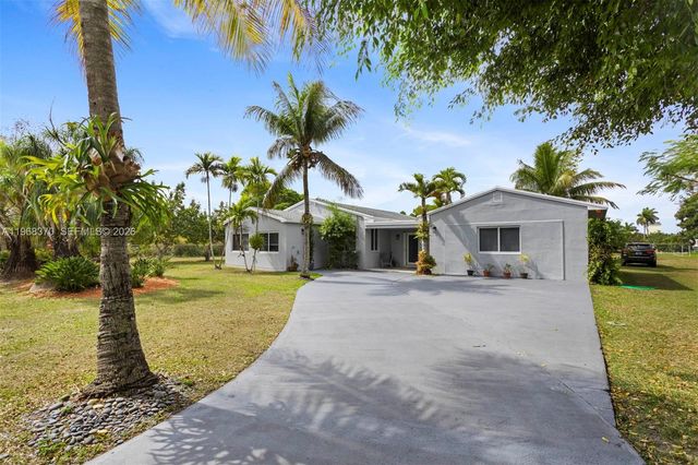 25900 SW 182nd Avenue, Homestead, FL 33031