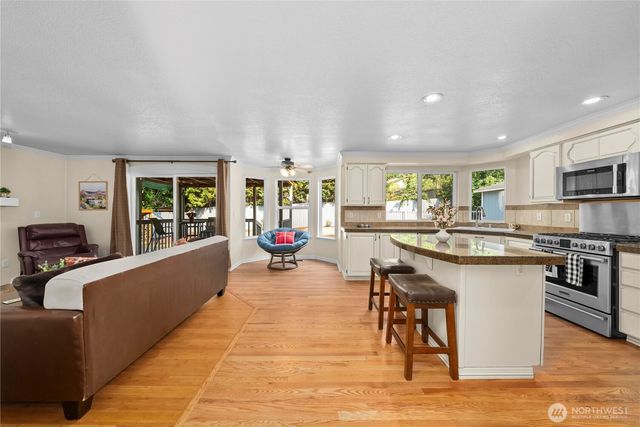 36712 31st Avenue S, Federal Way, WA 98003