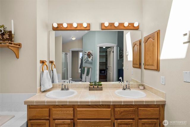 36712 31st Avenue S, Federal Way, WA 98003