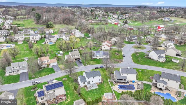 7 N BUTTERFLY DR, Myerstown, PA 17067