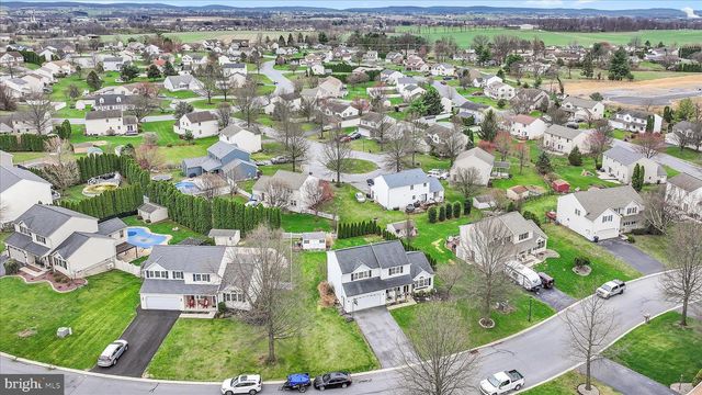 7 N BUTTERFLY DR, Myerstown, PA 17067