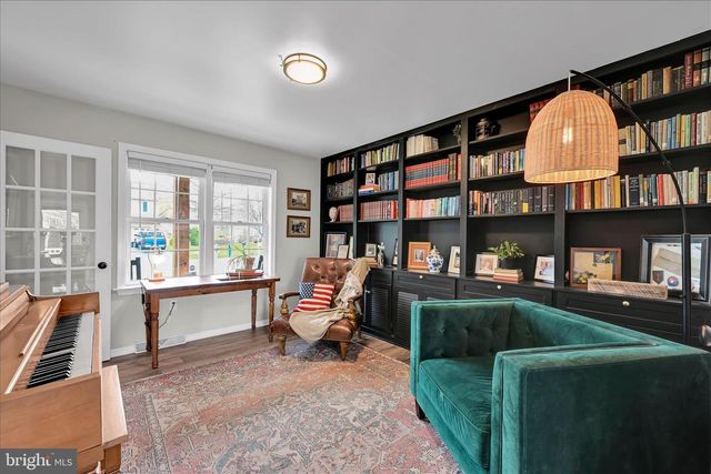 7 N BUTTERFLY DR, Myerstown, PA 17067