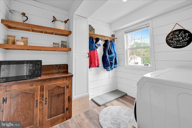 7 N BUTTERFLY DR, Myerstown, PA 17067