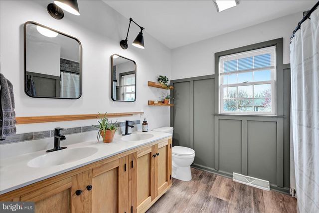 7 N BUTTERFLY DR, Myerstown, PA 17067