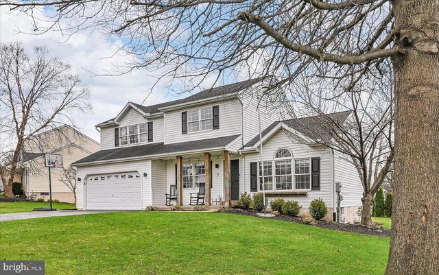 7 N BUTTERFLY DR, Myerstown, PA 17067