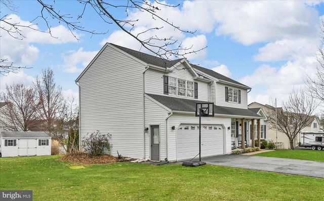 7 N BUTTERFLY DR, Myerstown, PA 17067