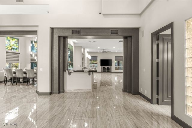 8001 Ryans Reef Lane, Las Vegas, NV 89128