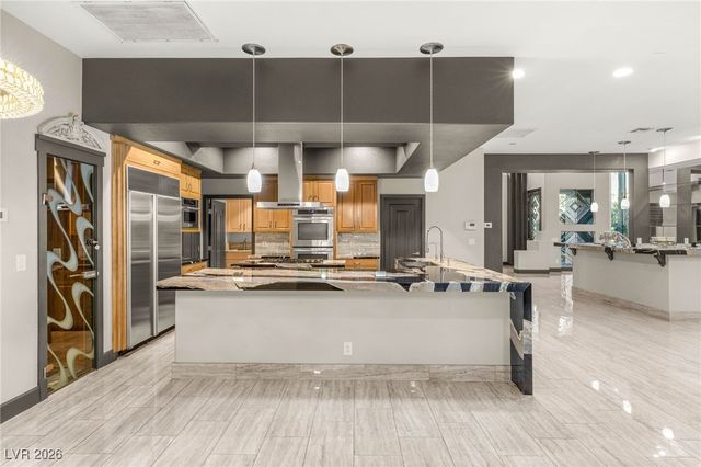 8001 Ryans Reef Lane, Las Vegas, NV 89128