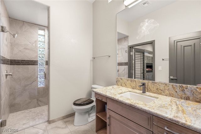 8001 Ryans Reef Lane, Las Vegas, NV 89128