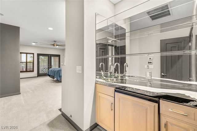 8001 Ryans Reef Lane, Las Vegas, NV 89128