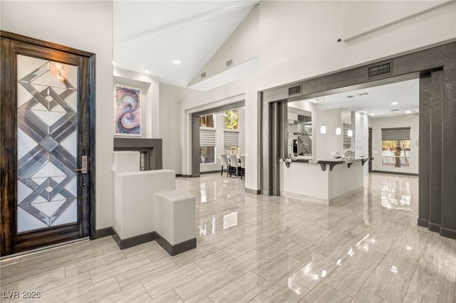 8001 Ryans Reef Lane, Las Vegas, NV 89128