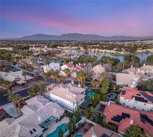 8001 Ryans Reef Lane, Las Vegas, NV 89128