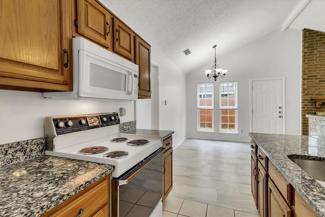 2018 Embassy Way, Carrollton, TX 75006