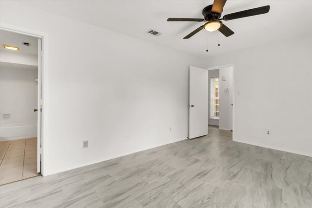 2018 Embassy Way, Carrollton, TX 75006