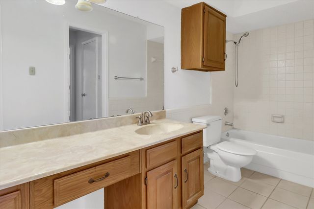 2018 Embassy Way, Carrollton, TX 75006