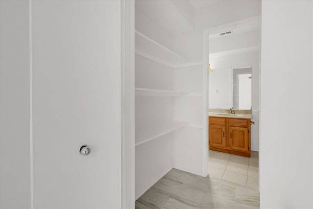 2018 Embassy Way, Carrollton, TX 75006