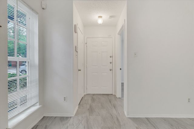 2018 Embassy Way, Carrollton, TX 75006