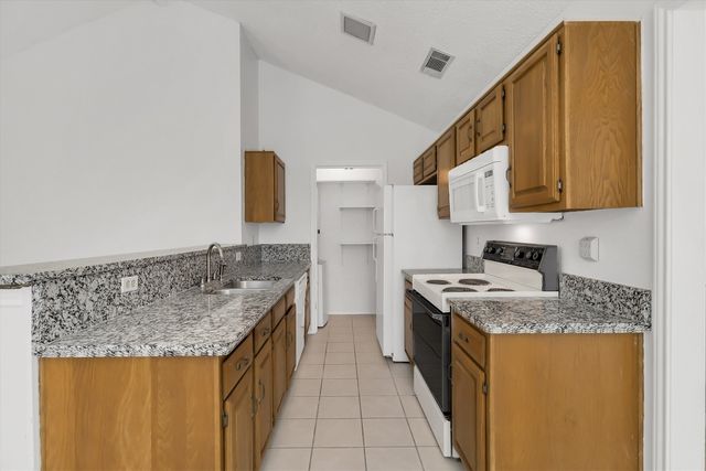 2018 Embassy Way, Carrollton, TX 75006