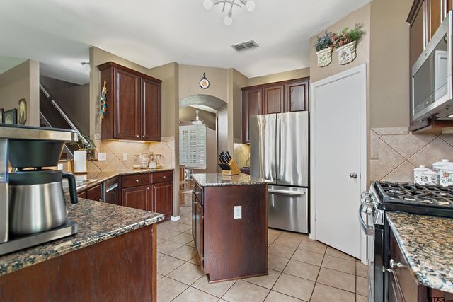 12296 Cross Fence Trl, Tyler, TX 75706