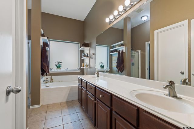 12296 Cross Fence Trl, Tyler, TX 75706