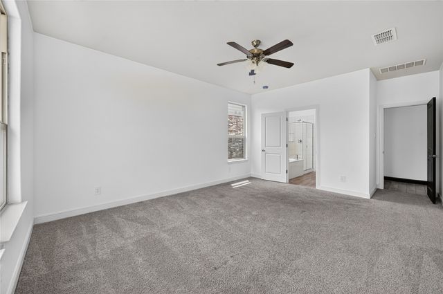 1005 Chaplin Drive, Fort Worth, TX 76247