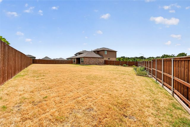 1005 Chaplin Drive, Fort Worth, TX 76247