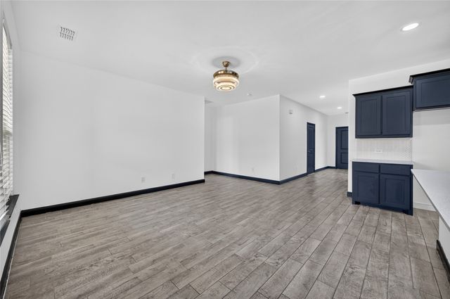 1005 Chaplin Drive, Fort Worth, TX 76247