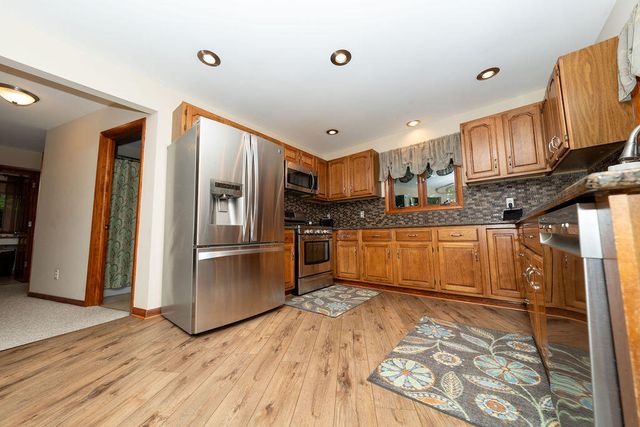 471 E 830 N, Valparaiso, IN 46383