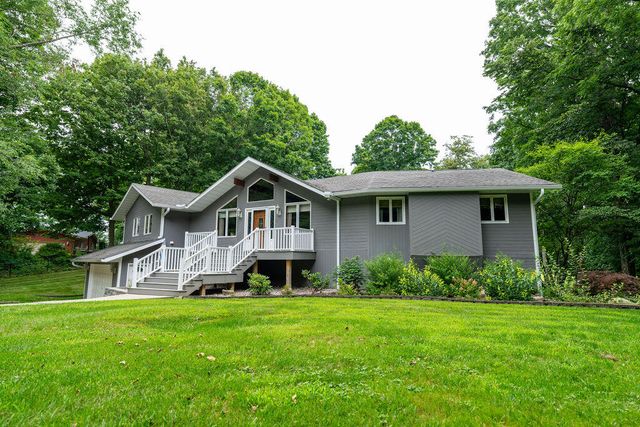 471 E 830 N, Valparaiso, IN 46383