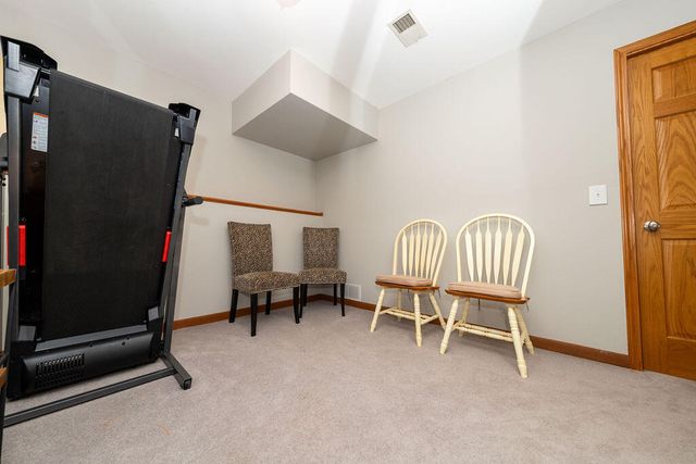 471 E 830 N, Valparaiso, IN 46383