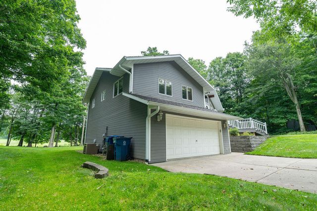 471 E 830 N, Valparaiso, IN 46383