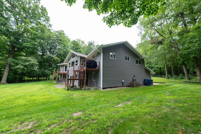 471 E 830 N, Valparaiso, IN 46383