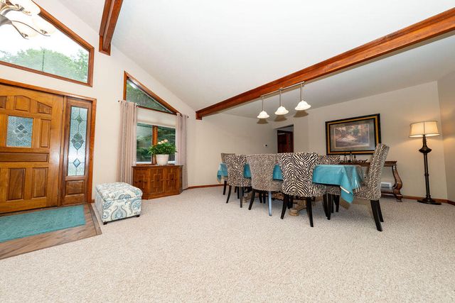 471 E 830 N, Valparaiso, IN 46383