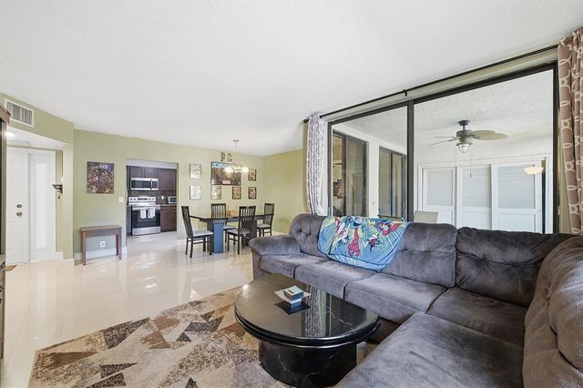 2928 Carambola Circle S, Coconut Creek, FL 33066