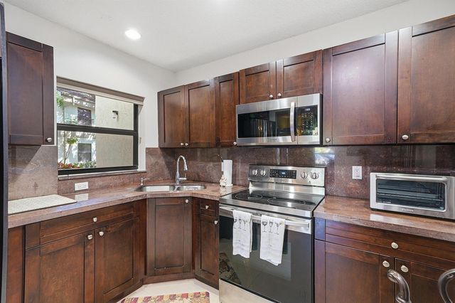 2928 Carambola Circle S, Coconut Creek, FL 33066