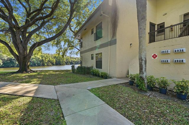 2928 Carambola Circle S, Coconut Creek, FL 33066
