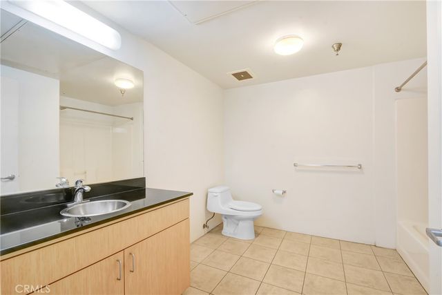 200 N San Fernando, Los Angeles, CA 90031