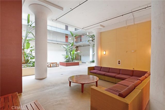 200 N San Fernando, Los Angeles, CA 90031