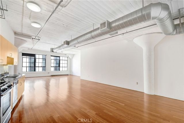 200 N San Fernando, Los Angeles, CA 90031