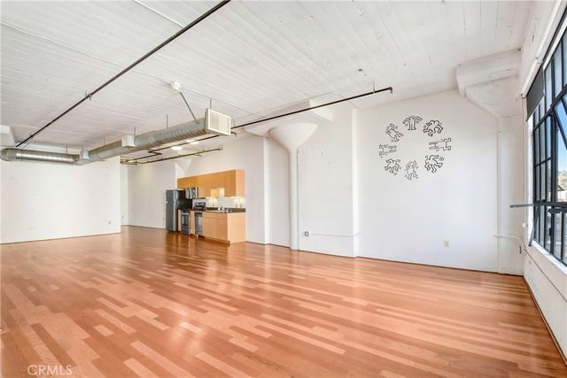 200 N San Fernando, Los Angeles, CA 90031