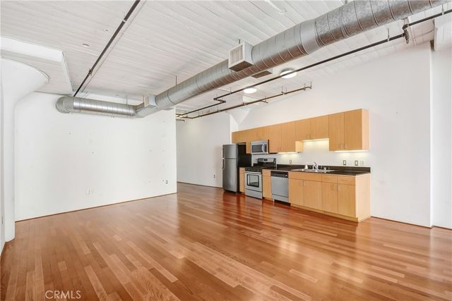 200 N San Fernando, Los Angeles, CA 90031