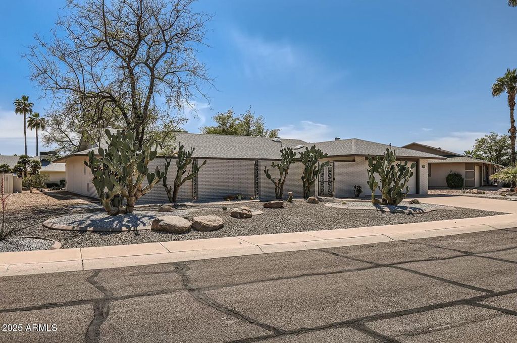 12535 W SKYVIEW Drive, Sun City West, AZ 85375 — photo 3