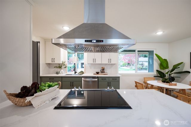 8310 52nd Street Ct W, University Place, WA 98467