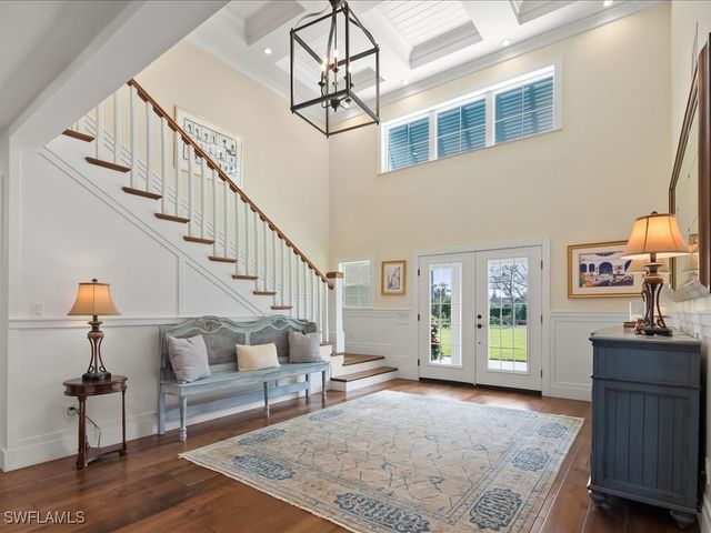 624 Ridge DR, Naples, FL 34108