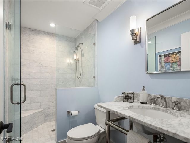 624 Ridge DR, Naples, FL 34108