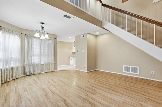 505 Ranch Trail 107, Irving, TX 75063