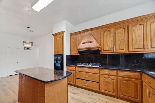 7403 Oak Walk Drive, Humble, TX 77346